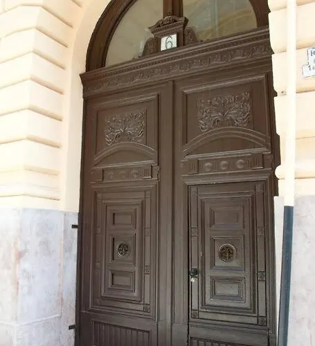 Standard By Hi5 - St. King Street 6. Budapest
